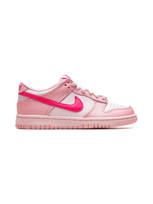 Nike Dunk Low Triple Pink